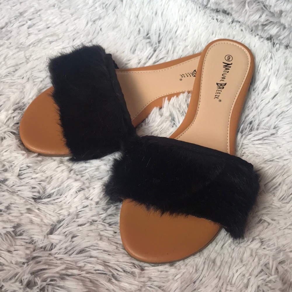 BRAND NEW NEVER WORN faux fur slides